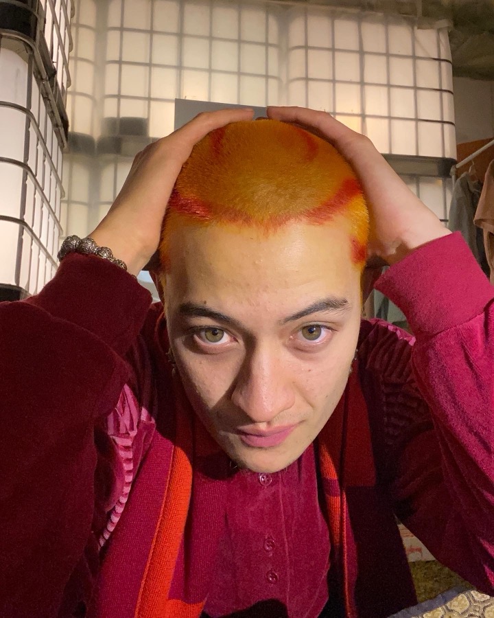 Hair look worn by Jinko Joshu