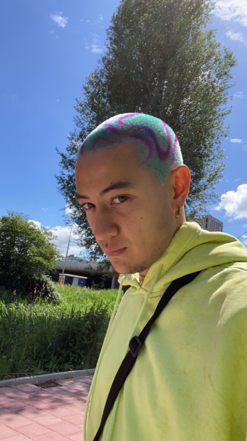 Hair look worn by Jinko Joshu