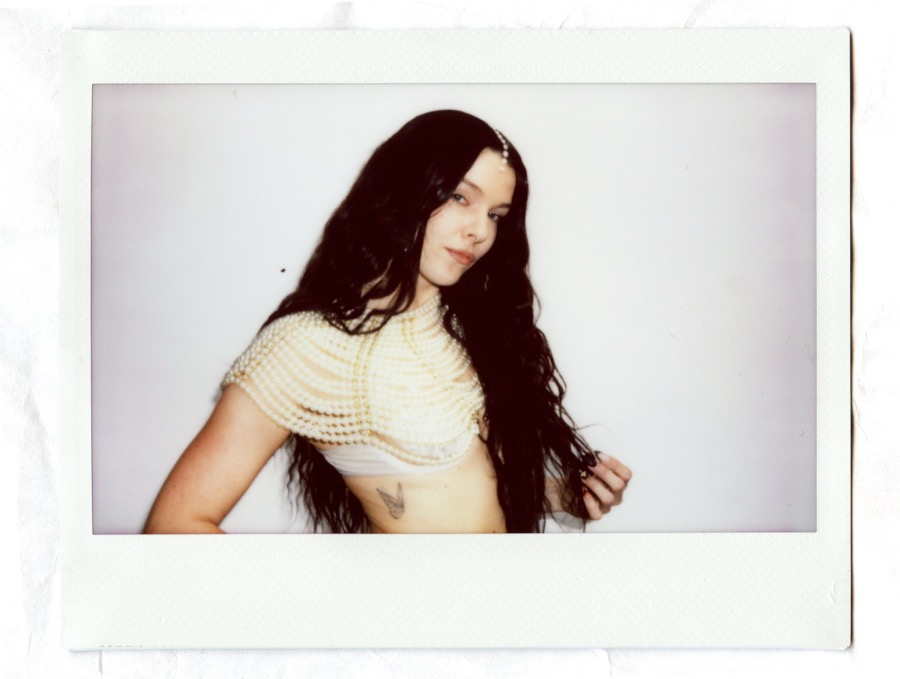 Polaroid shot by Jinko