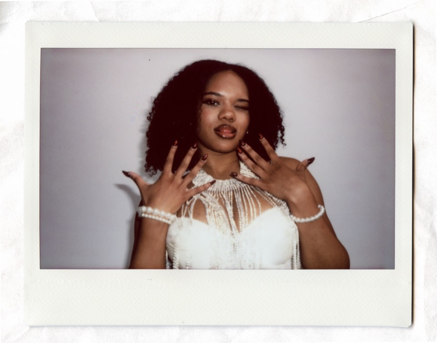 Polaroid shot by Jinko